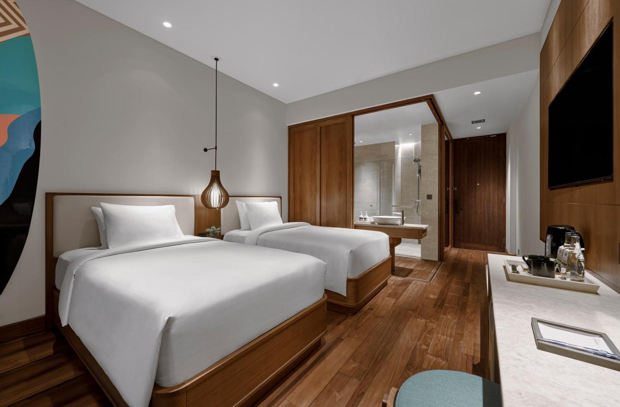 Holiday Inn Resort Bali Canggu By Ihg Bagian luar foto