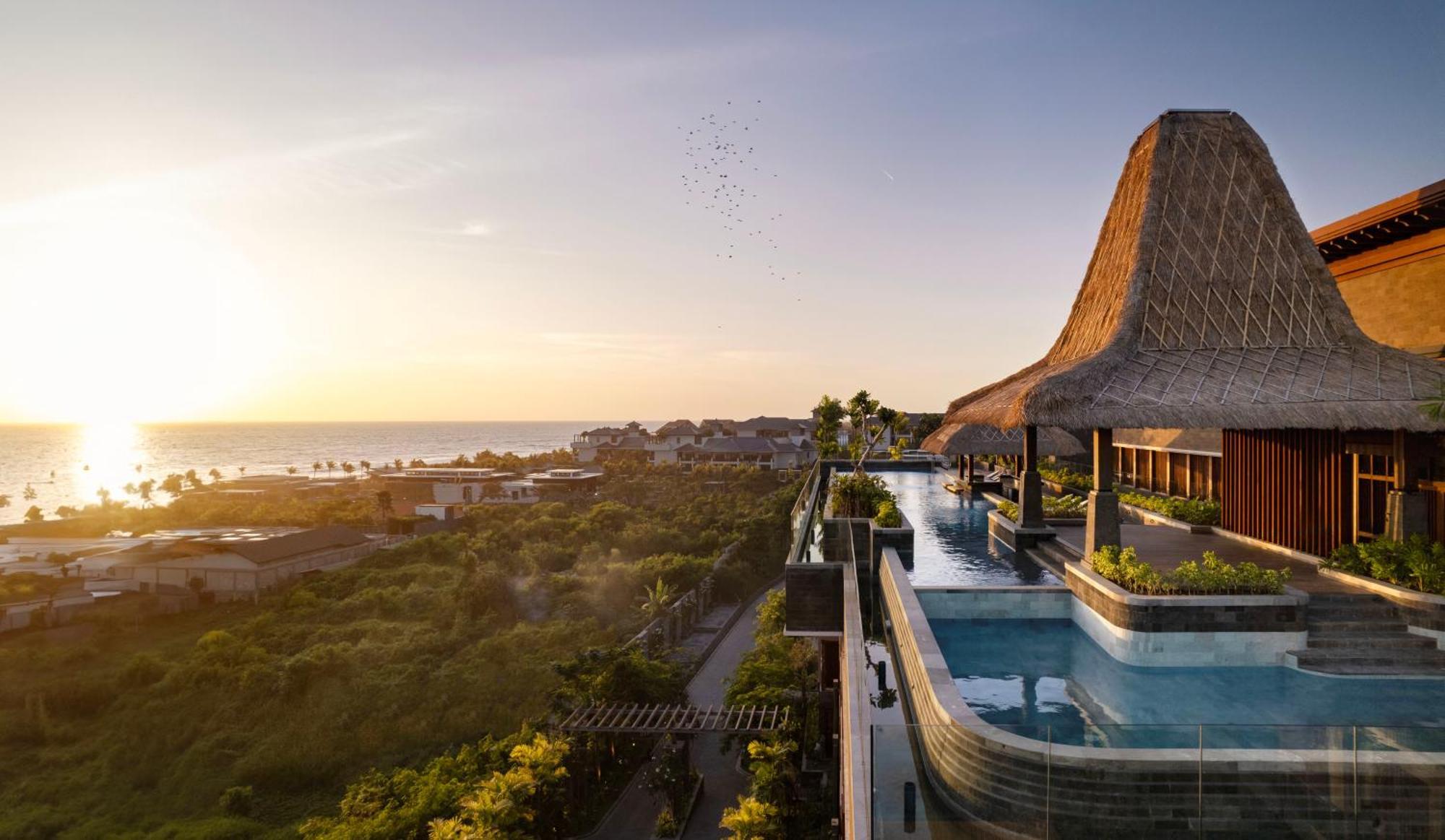 Holiday Inn Resort Bali Canggu By Ihg Bagian luar foto