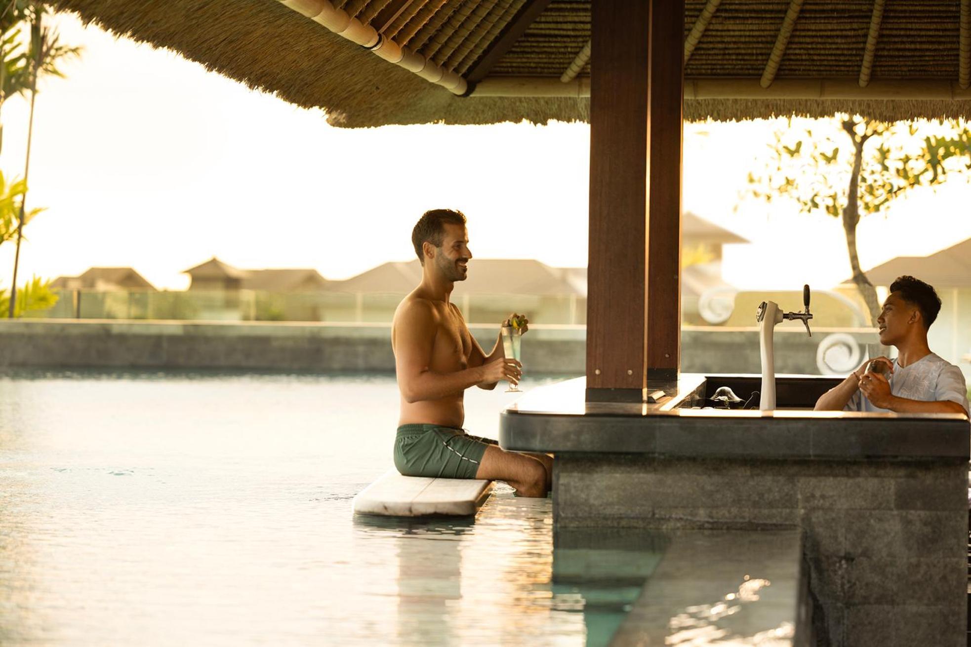 Holiday Inn Resort Bali Canggu By Ihg Bagian luar foto